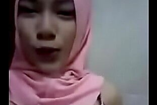 /images/MALAY HIJAB GIRL HORNY BREAST 1