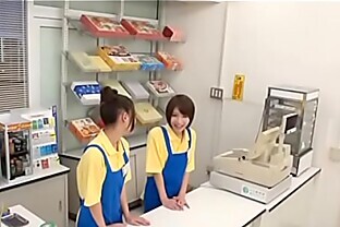/images/Public flashing at a fast food