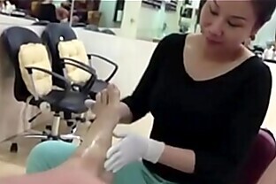 /images/dick flash pedicure