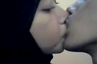 /images/mantap cipokan berhijab.FLV